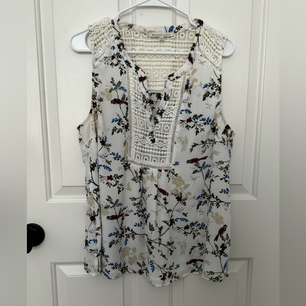 Ladies beautiful tank blouse
